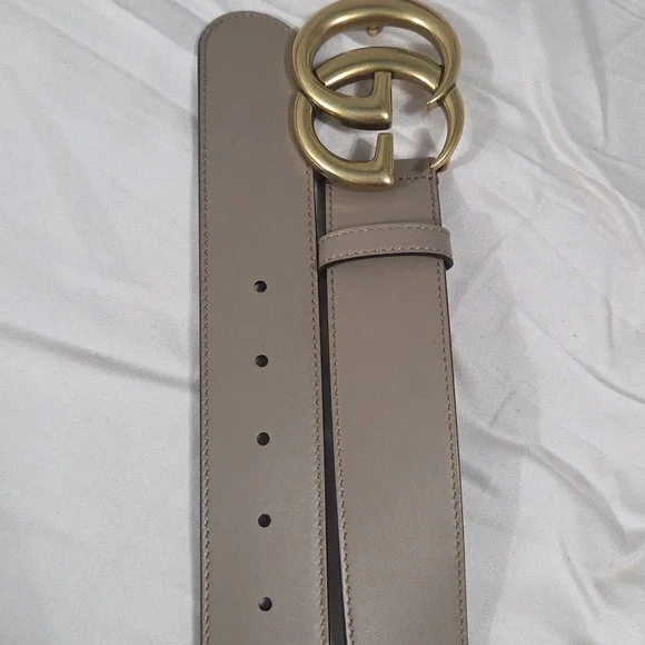 Gucci Taupe Pink Leather Belt with Gold Double G Buckle - Picture 5 of 16